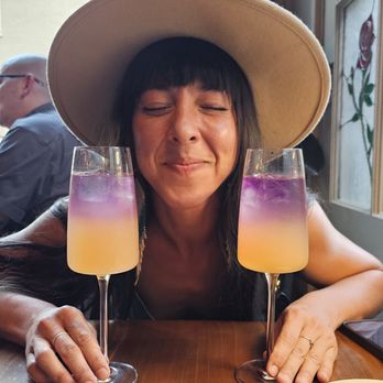 Dakan - The hibiscus twist and a baddie. - New American Near Me - Nevada City, California
