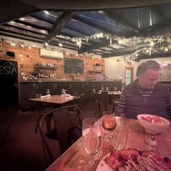 Vesta Rooftop Kitchen - Dining area and bar