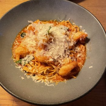 SoCal Kitchen + Bar - Shrimp pasta with sweet garlic tomato sauce, parmesan, and calabrian chili oil - New American Near Me - Columbus, Ohio