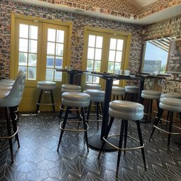 Bar tables Bar tables
