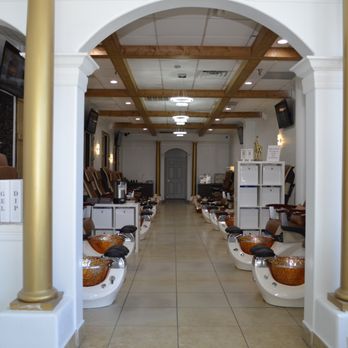 Guiltless Nail Spa - Entrance to our Guiltless Pedicure stations. - Nail Salons Near Me - Houston, Texas