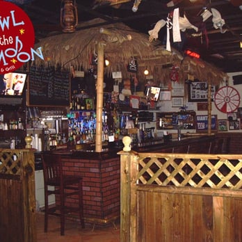Howl At The Moon - It's like a luau threw up on the bar - Sports Bars Near Me - Bronx, New York