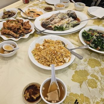 Golden Wonton King - Cantonese Near Me - Flushing, New York