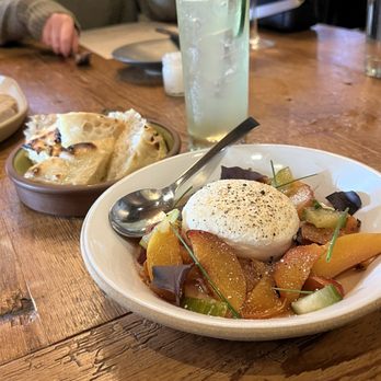 Brazen Open Kitchen Bar - Peach and burrata - New American Near Me - Dubuque, Iowa