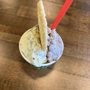 Bouchėe Confections - Gelato with a cookie - Chocolatiers & Shops Near Me - Reno, Nevada