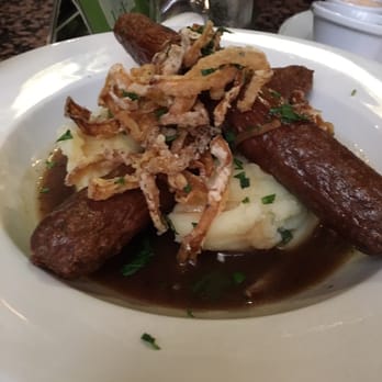 The Stag's Head - Bangers and mash - Irish Pub Near Me - Dublin, D