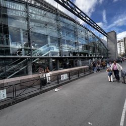 Gare Montparnasse - Arrived last night.