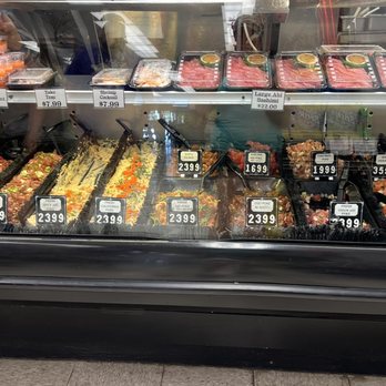 Oki's Seafood Corner - Seafood Near Me - Kahului, Hawaii