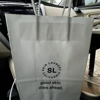 Skin Laundry - Uptown Park - The cleaning wipes are fab! - Skin Care Near Me - Houston, Texas Skin Laundry - Uptown Park - The cleaning wipes are fab! - Skin Care Near Me - Houston, Texas