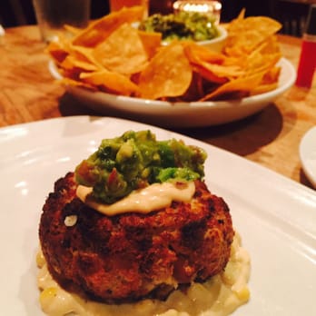 The Ginger Man - Crab cake and jalapeño guacamole - New American Near Me - Greenwich, Connecticut The Ginger Man - Crab cake and jalapeño guacamole - New American Near Me - Greenwich, Connecticut