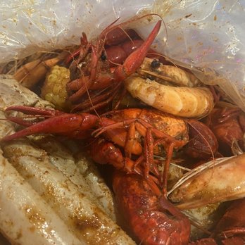 The Kickin' Crab - Crawfish, shrimp, snowcrab legs, potatoes, corn, sausage - Cajun/Creole Near Me - Long Beach, California The Kickin' Crab - Crawfish, shrimp, snowcrab legs, potatoes, corn, sausage - Cajun/Creole Near Me - Long Beach, California