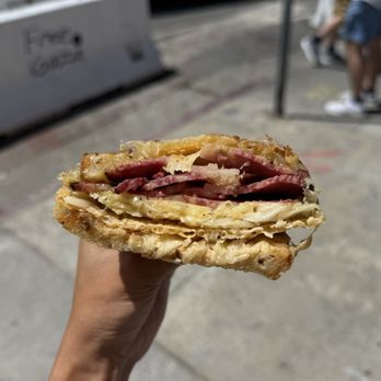 Jeff’s Table - The "Jeff's Special" (Reuben) (cross section) - Delis Near Me - Los Angeles, California Jeff’s Table - The "Jeff's Special" (Reuben) (cross section) - Delis Near Me - Los Angeles, California