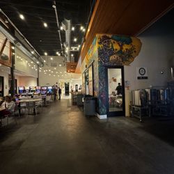 Heyday Brewing - View of the left side of the building (where you order food and where the pinball is located)