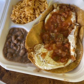 El Guero 2 - Huevos Rancheros with rice and beans! Delicious!! - Caterers Near Me - San Diego, California El Guero 2 - Huevos Rancheros with rice and beans! Delicious!! - Caterers Near Me - San Diego, California