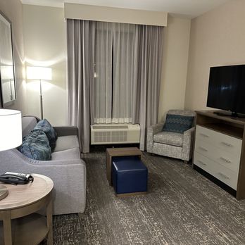 Homewood Suites by Hilton Poughkeepsie - Hotels Near Me - Poughkeepsie, New York