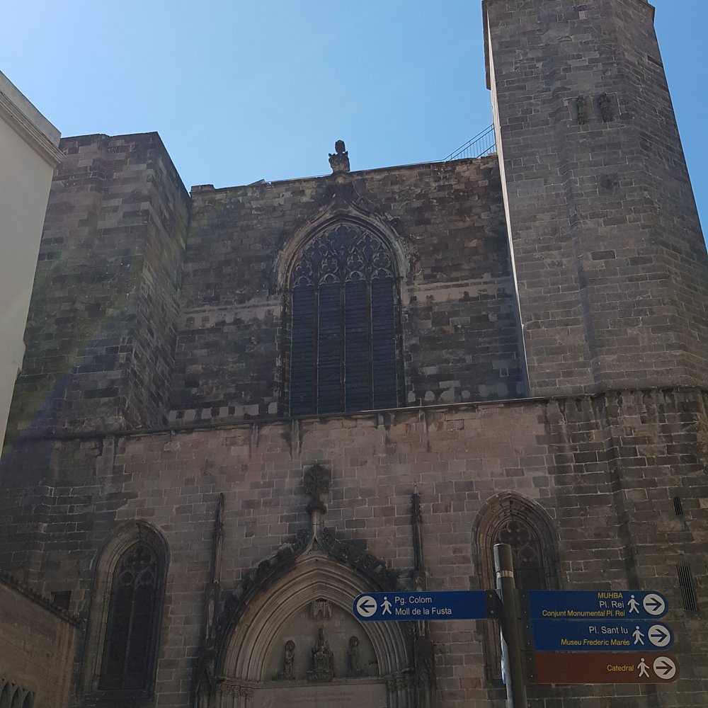 Plaça del Rei - old building around this place - Local Flavor Near Me - Barcelona, B