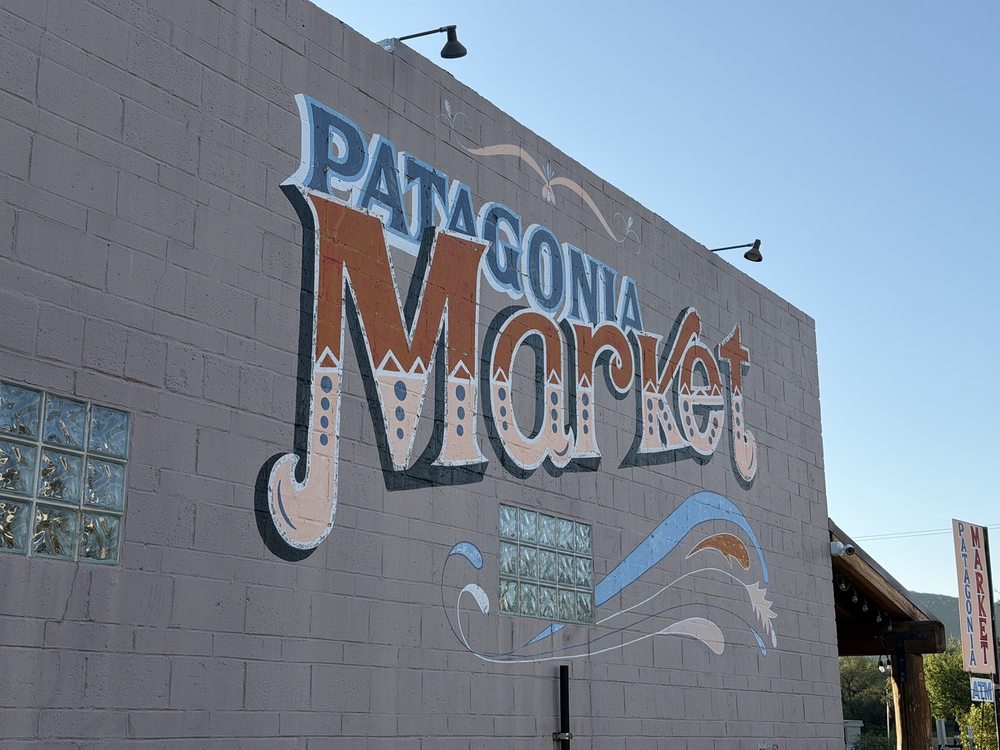 Patagonia Market Logo