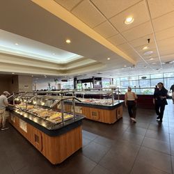 Island Buffet Hibachi Grill - The buffet area was very clear and a lot of space