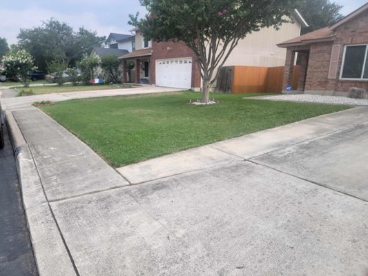 Full Service Lawn Mowing - We offer weekly mowing, trimming, edging, blowing and clipping removal. We also offer fertilization and grub control upon request! Full Service Lawn Mowing - We offer weekly mowing, trimming, edging, blowing and clipping removal. We also offer fertilization and grub control upon request!