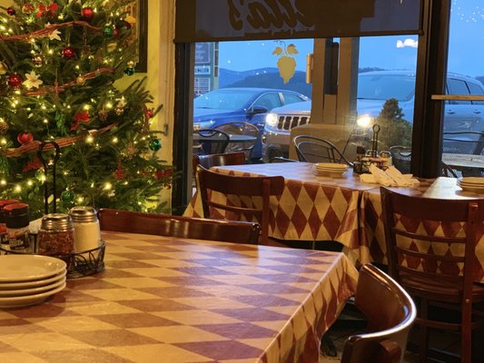 Bella S Neighborhood Italian Restaurant 104 Photos 174 Reviews