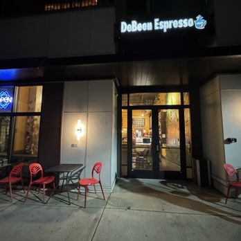 DeBeen Espresso - Street front/outdoor seating - Coffee & Tea Near Me - Winston Salem, North Carolina