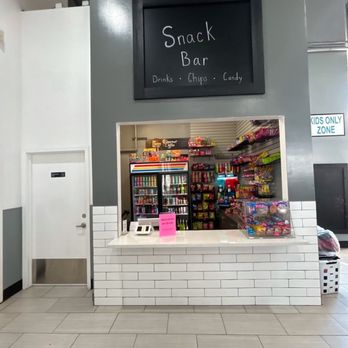 Love Laundry - snack bar - Laundromat Near Me - Sacramento, California Love Laundry - snack bar - Laundromat Near Me - Sacramento, California