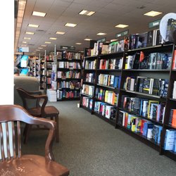Barnes Noble Booksellers 28 Photos 39 Reviews Bookstores