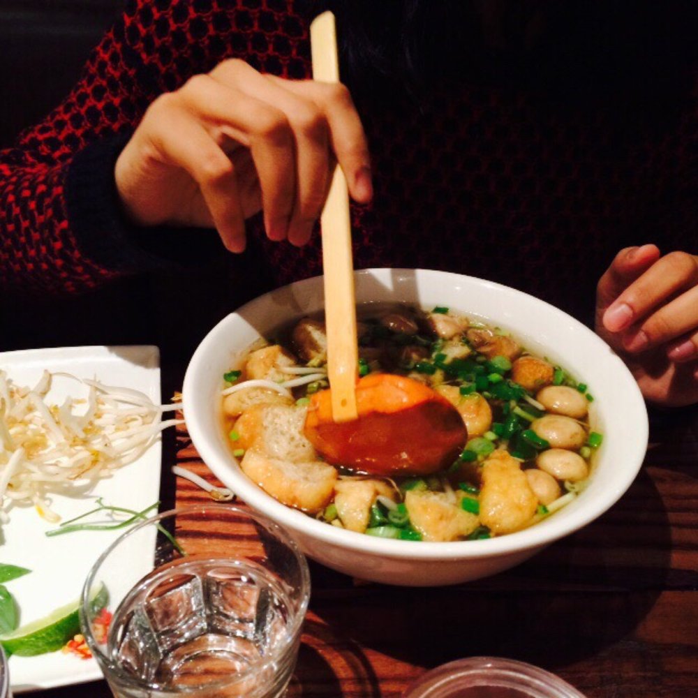 Pho - Fancy ladle to gorge on the noodle soup - Vietnamese Near Me - London, XGL Pho - Fancy ladle to gorge on the noodle soup - Vietnamese Near Me - London, XGL