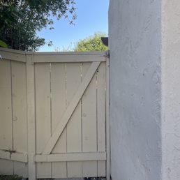 Gate Gate