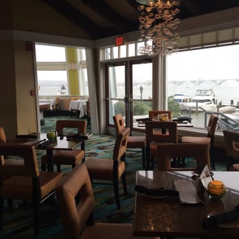 Chart House - Lounge area - Seafood Near Me - Alexandria, Virginia Chart House - Lounge area - Seafood Near Me - Alexandria, Virginia