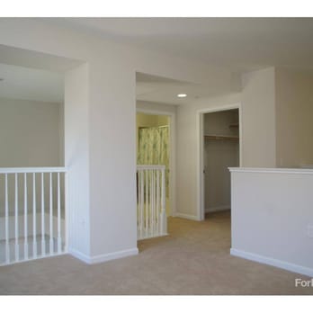 Latitude 37 - Upstairs Master bedroom, in 1122 sqft loft style home - Apartments Near Me - San Jose, California