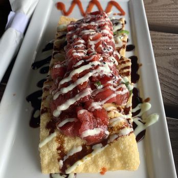 Riverside Cafe - Tuna nachos - Sports Bars Near Me - Vero Beach, Florida