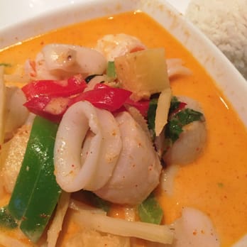 Golden Buddha Thai - Seafood red curry - Thai Near Me - Fishkill, New York