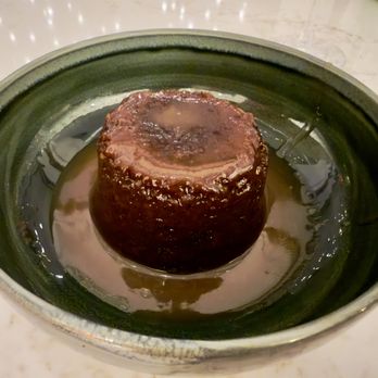 Gordon Ramsay Hell's Kitchen - Sticky toffee pudding - New American Near Me - Miami, Florida