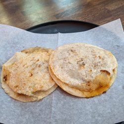Gorditas Loli's - Mushroom with cheese, pork with red chile sauce.