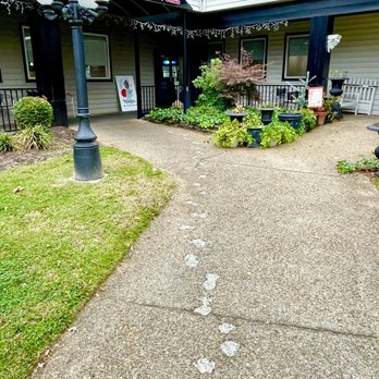 Rocco's Smokehouse Grill - Follow the footprints - Barbeque Near Me - Williamsburg, Virginia Rocco's Smokehouse Grill - Follow the footprints - Barbeque Near Me - Williamsburg, Virginia