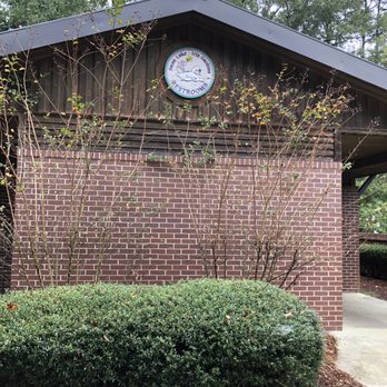 Swan Lake Iris Gardens - Available restrooms - Parks Near Me - Sumter, South Carolina Swan Lake Iris Gardens - Available restrooms - Parks Near Me - Sumter, South Carolina