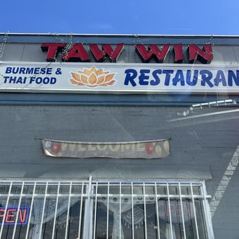 Royal Taw Win Thai & Burmese Restaurant - The sign out front - Burmese Near Me - Denver, Colorado Royal Taw Win Thai & Burmese Restaurant - The sign out front - Burmese Near Me - Denver, Colorado