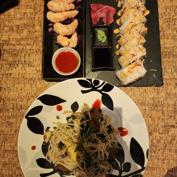 Au Lac - Garlic Basil Noodles, Big Thunnini Roll, Salt & Peppered Shrimp - Vegan Near Me - Los Angeles, California