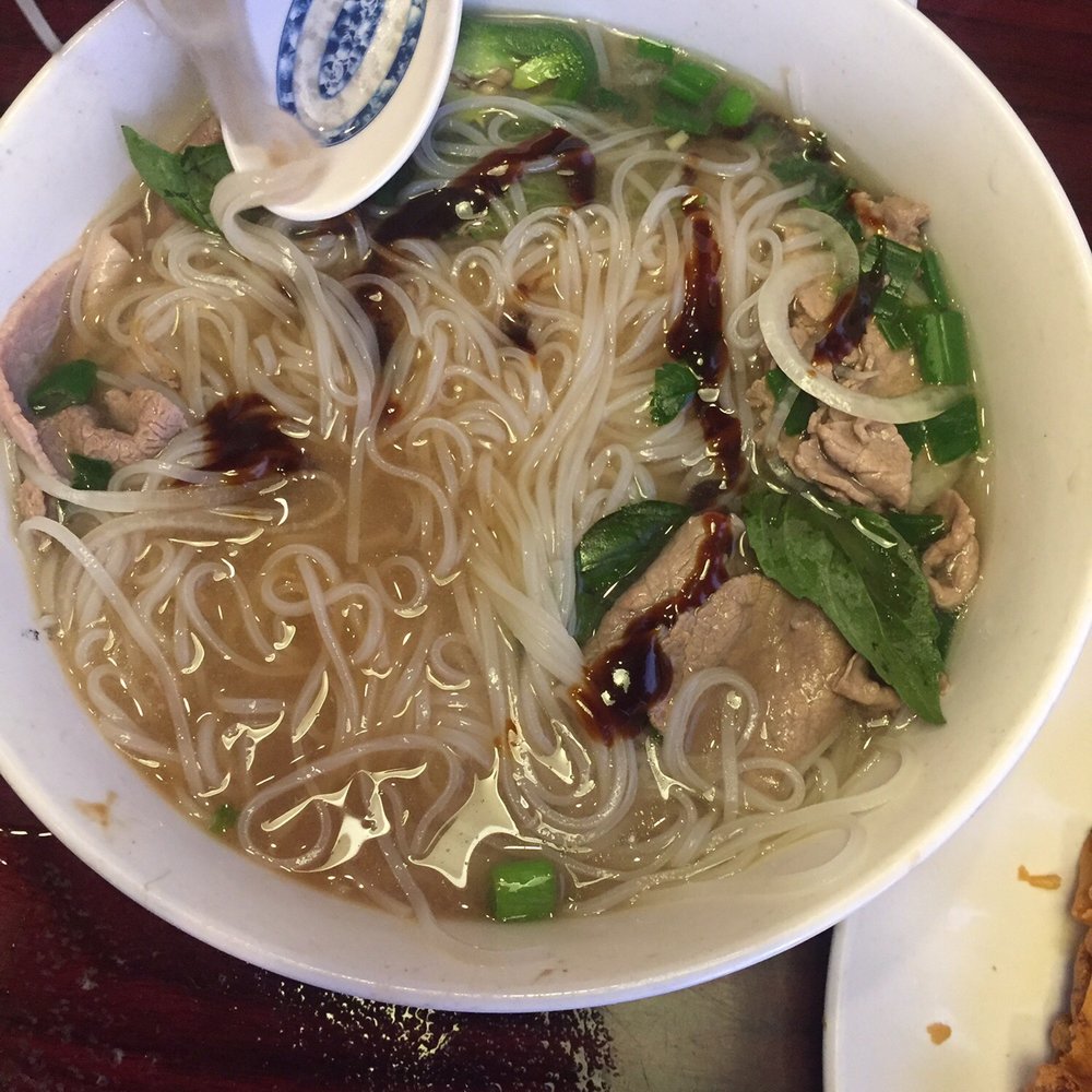 Pho BamBu - Rice noodle bowl w/steak meat - Vietnamese Near Me - Rancho Cucamonga, California