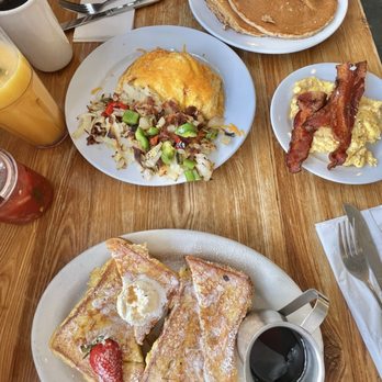 Jongewaard's Bake n Broil - French Toast Bacon, Avocado & Cheddar Whole Wheat Pecan Pancakes - American Near Me - Long Beach, California Jongewaard's Bake n Broil - French Toast Bacon, Avocado & Cheddar Whole Wheat Pecan Pancakes - American Near Me - Long Beach, California
