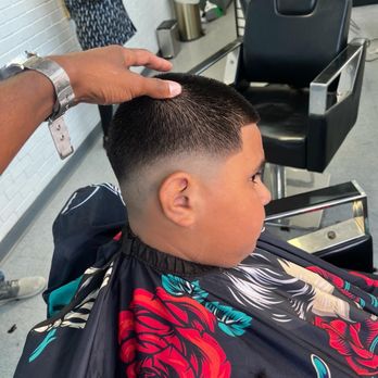 Rivas Super Salon - Hair Salons Near Me - Conroe, Texas