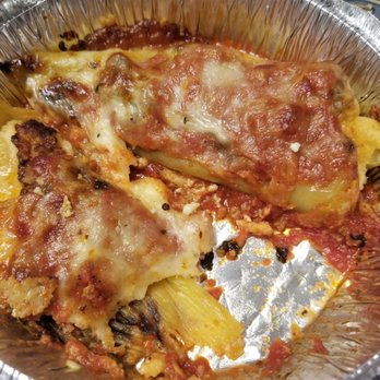 PaPa GeGe's Italian Villa - Can you tell what this is? It's cold, dried out banana peppers. - Pizza Near Me - Youngstown, Ohio
