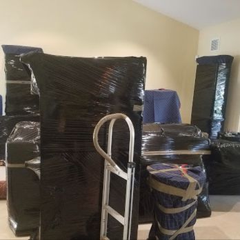 A Wise Move - Wrapping all items - Movers Near Me - Phoenix, Arizona A Wise Move - Wrapping all items - Movers Near Me - Phoenix, Arizona