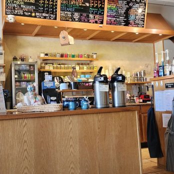 Air Play Espresso and Bakery - Coffee & Tea Near Me - Sterling, Illinois Air Play Espresso and Bakery - Coffee & Tea Near Me - Sterling, Illinois