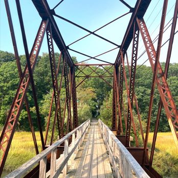 Branford Trolley Trail - Beautiful bridge - Hiking Near Me - Branford, Connecticut