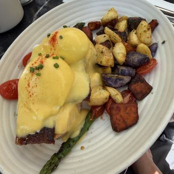 Sweet Maple - Blackstone Benedict - New American Near Me - Walnut Creek, California Sweet Maple - Blackstone Benedict - New American Near Me - Walnut Creek, California