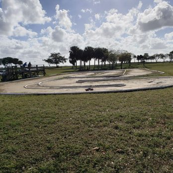Vista View Park - Remote-control car track - Parks Near Me - Davie, Florida
