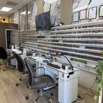 Rio Nails - Nail station and polish - Nail Salons Near Me - Mesquite, Nevada