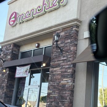 Menchie's Frozen Yogurt - Ice Cream & Frozen Yogurt Near Me - Winnetka, California Menchie's Frozen Yogurt - Ice Cream & Frozen Yogurt Near Me - Winnetka, California